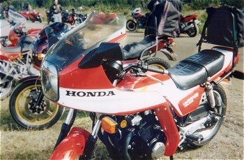 Honda_CB900F2_Fairing.jpg