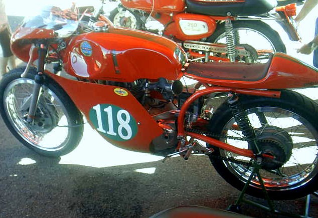 Benelli-2T-Racebike.jpg