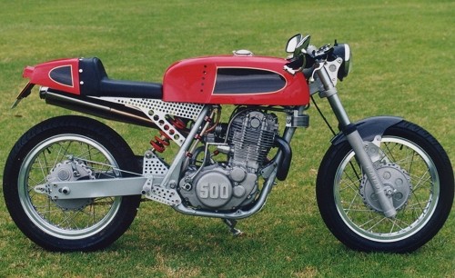 Yamaha_SR500_Cafe_red.jpg